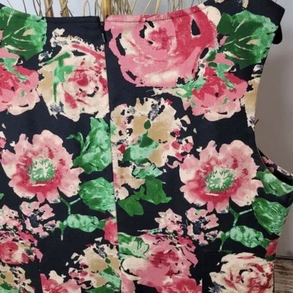 12P Talbots floral dress - Picture 3 of 4